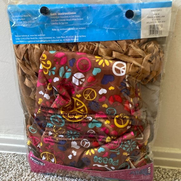 THE GROOVY 60'S PEACE AND LOVE ❤️ HIPPIE 2PC COSTUME SIZE SMALL (4-6) 🌟EUC🌟 - Picture 14 of 16